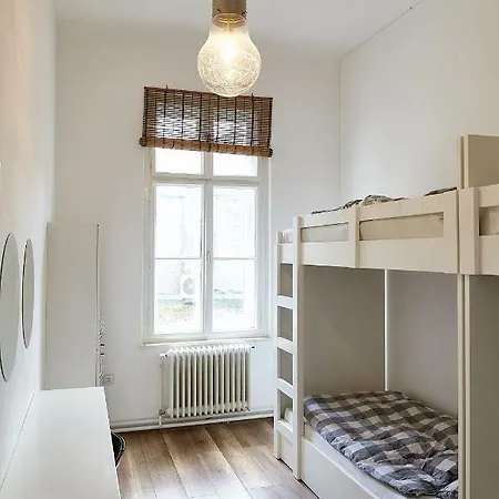 Lovecroatia - 'pax Nest' Zagreb