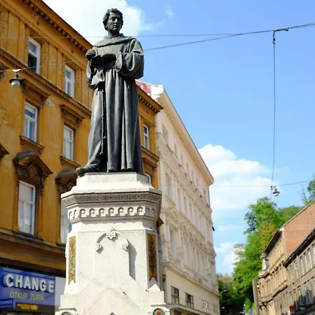 Lovecroatia - 'pax Nest' Hostel Zagreb